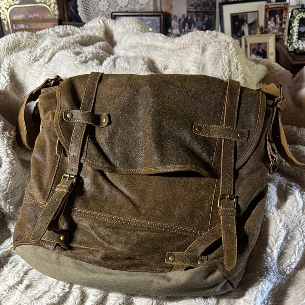 Territory Ahead Leather Men's Satchel- Vintage